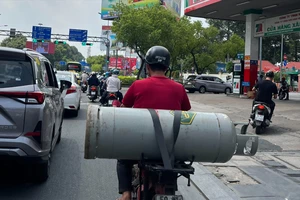 Giá gas tiếp tục tăng do khan hiếm nguồn cung