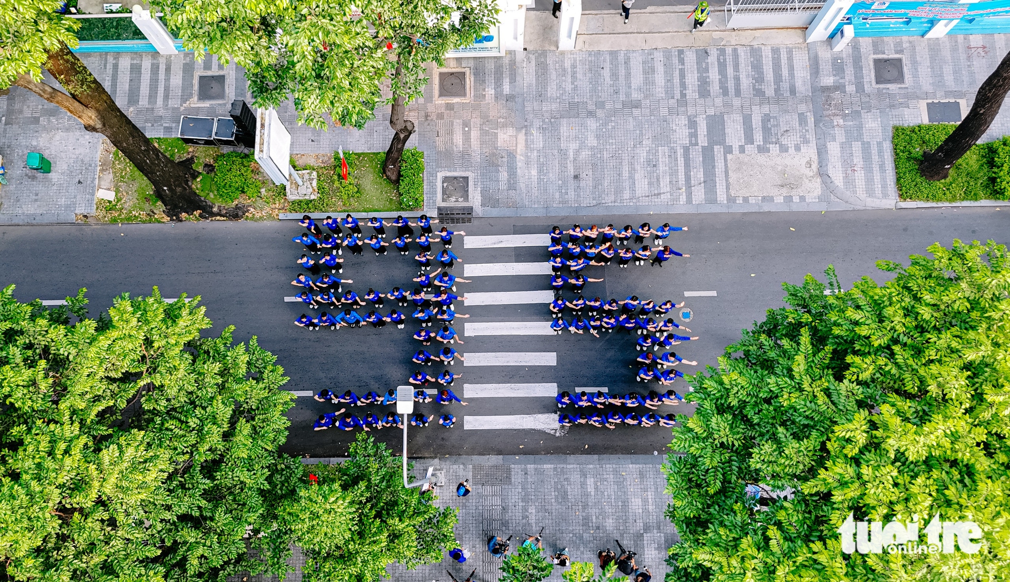 Tuổi trẻ TP.HCM bung sức trẻ, hòa nhịp đồng diễn kỷ niệm 95 năm Đoàn - Ảnh 12. Đoàn - Ảnh 12.