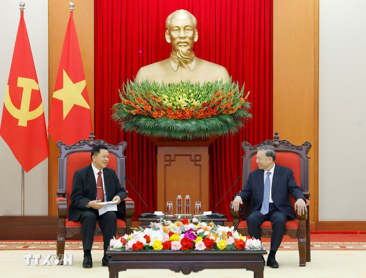Tổng Bí thư Tô Lâm tiếp Bộ trưởng Bộ Công an Lào - Ảnh 2.