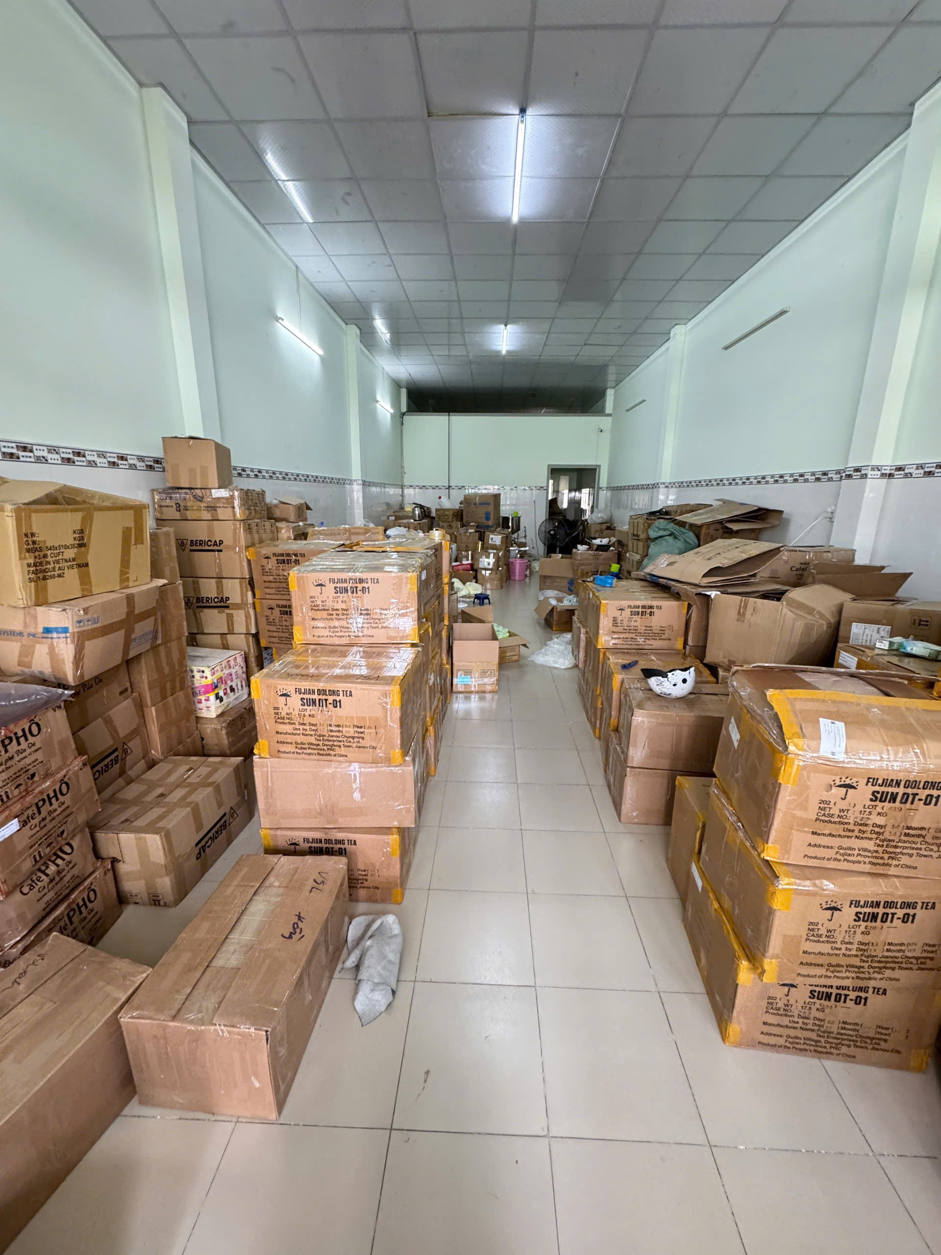 Công an TPHCM đột nhập 