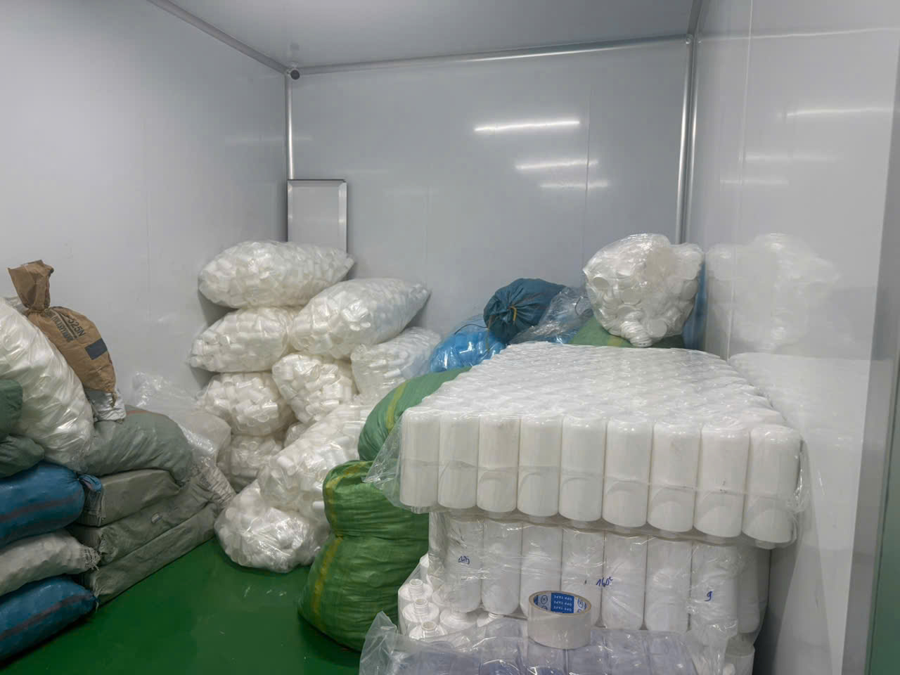 Công an TPHCM đột nhập 