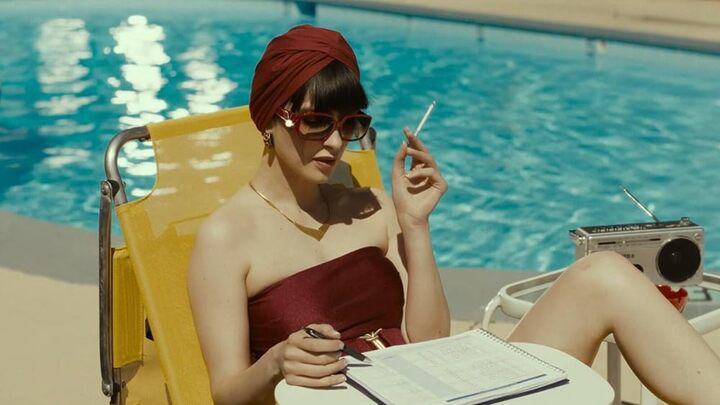 Sắc vóc nóng bỏng của hai mỹ nhân phim Đảo hải tặc gây sốt toàn cầu 14 Bước ngoặt đến vào năm 2016 khi cô được nhiếp ảnh gia nổi tiếng David Sims phát hiện và đưa vào làng mốt. Chỉ trong thời gian ngắn, Lera nhanh chóng xuất hiện trong nhiều chiến dịch quảng cáo lớn, trước khi lấn sân sang diễn xuất với các dự án như Anna hay phiên bản Đức của Pitch Perfect.