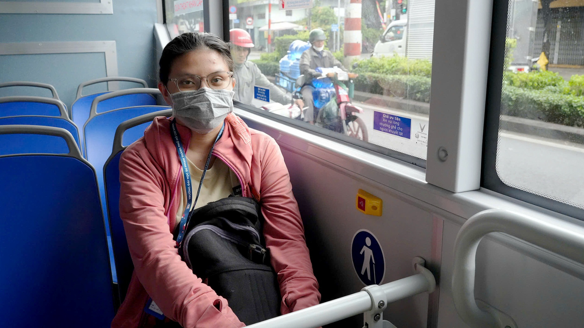 Giá xăng và những thay đổi 'đáng yêu' của người trẻ - Ảnh 2.