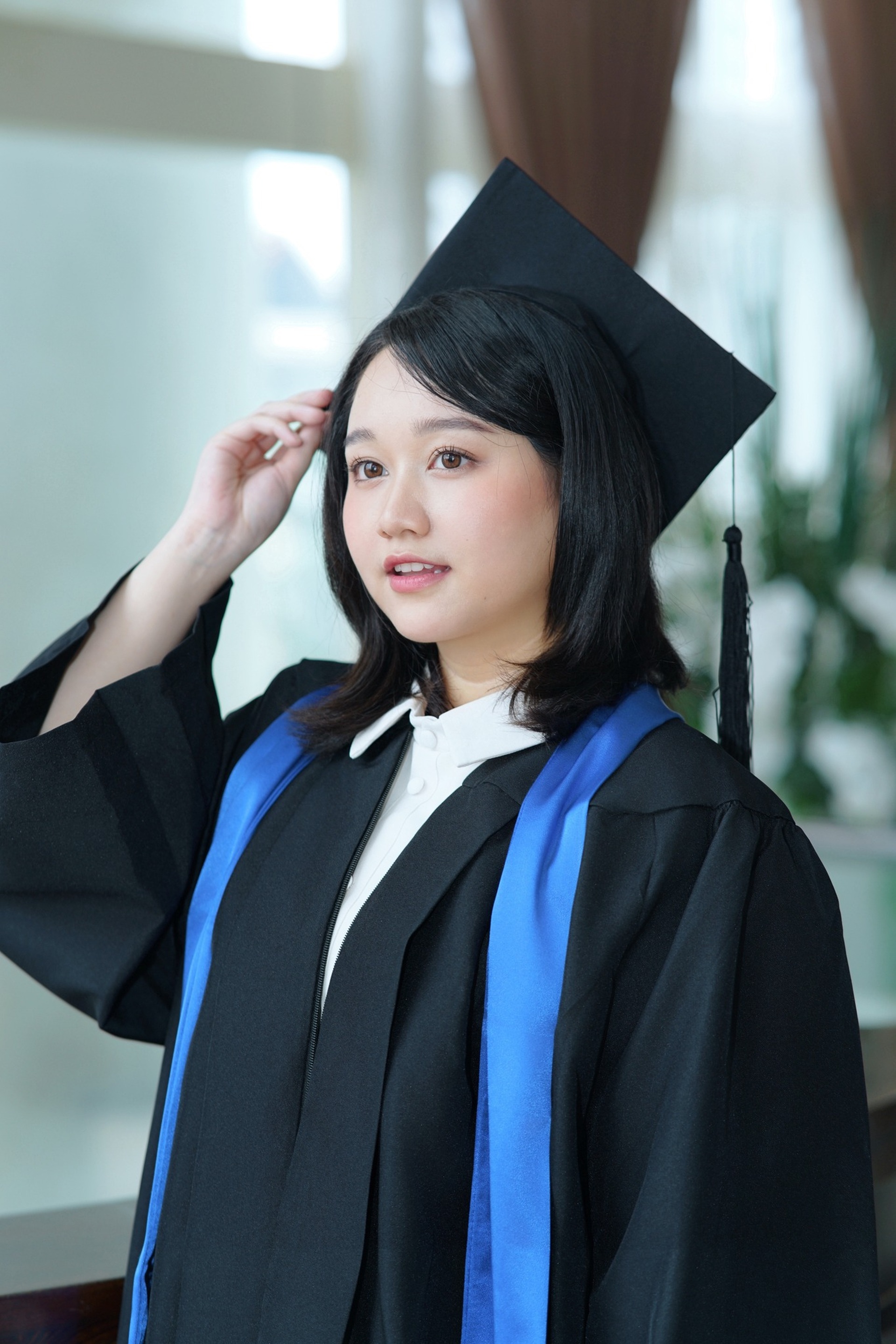 Trúc Anh “Mắt biếc”: Từng không dám soi gương, giờ ra sao ở tuổi 28? - 2