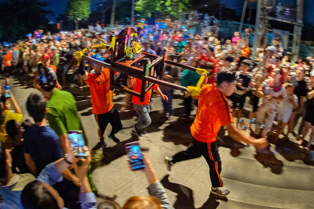 CỘ ÔNG BỔN_PHẠM NHỰT THƯỞNG.jpg