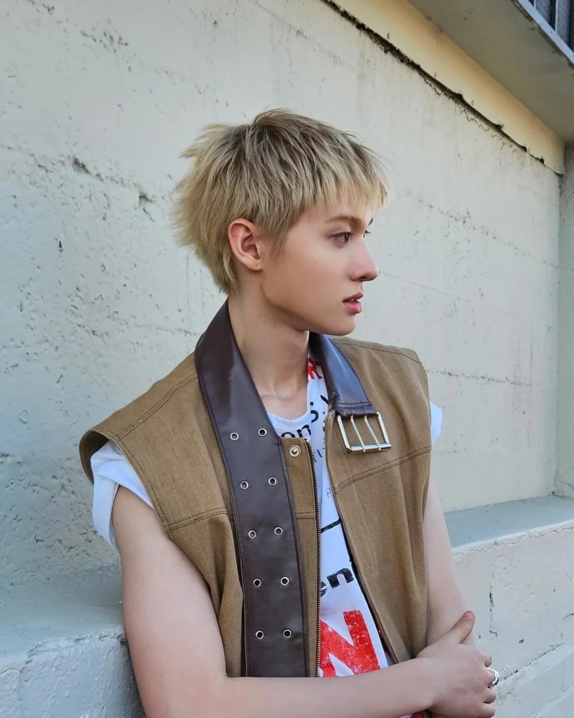 Chuyện gì xảy ra khiến Vincom Bà Triệu chen chúc người tối 20/3?- Ảnh 9.