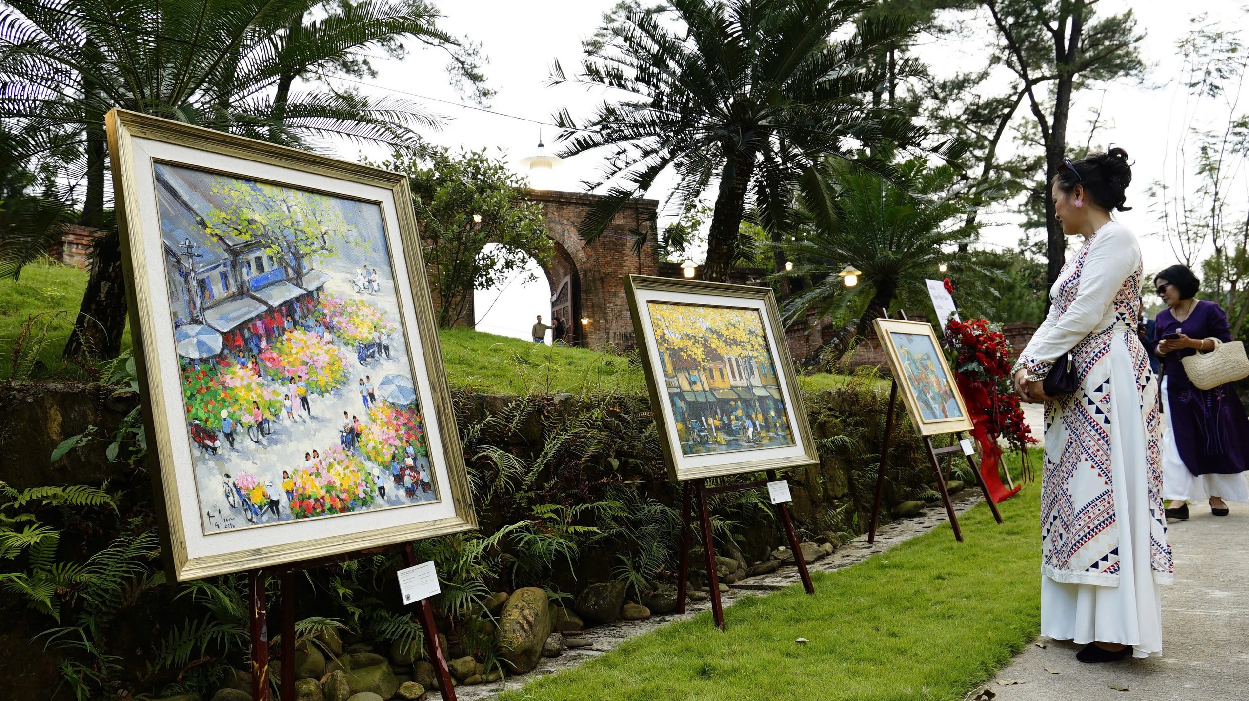 Thơ mộng triển lãm 'Giấc mơ của những giấc mơ'- Ảnh 3.