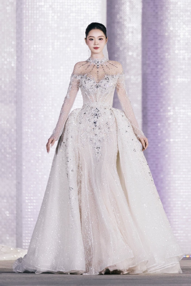   Khánh Như giới thiệu bản thân, quê hương trong video phần thi Người đẹp Truyền thông.