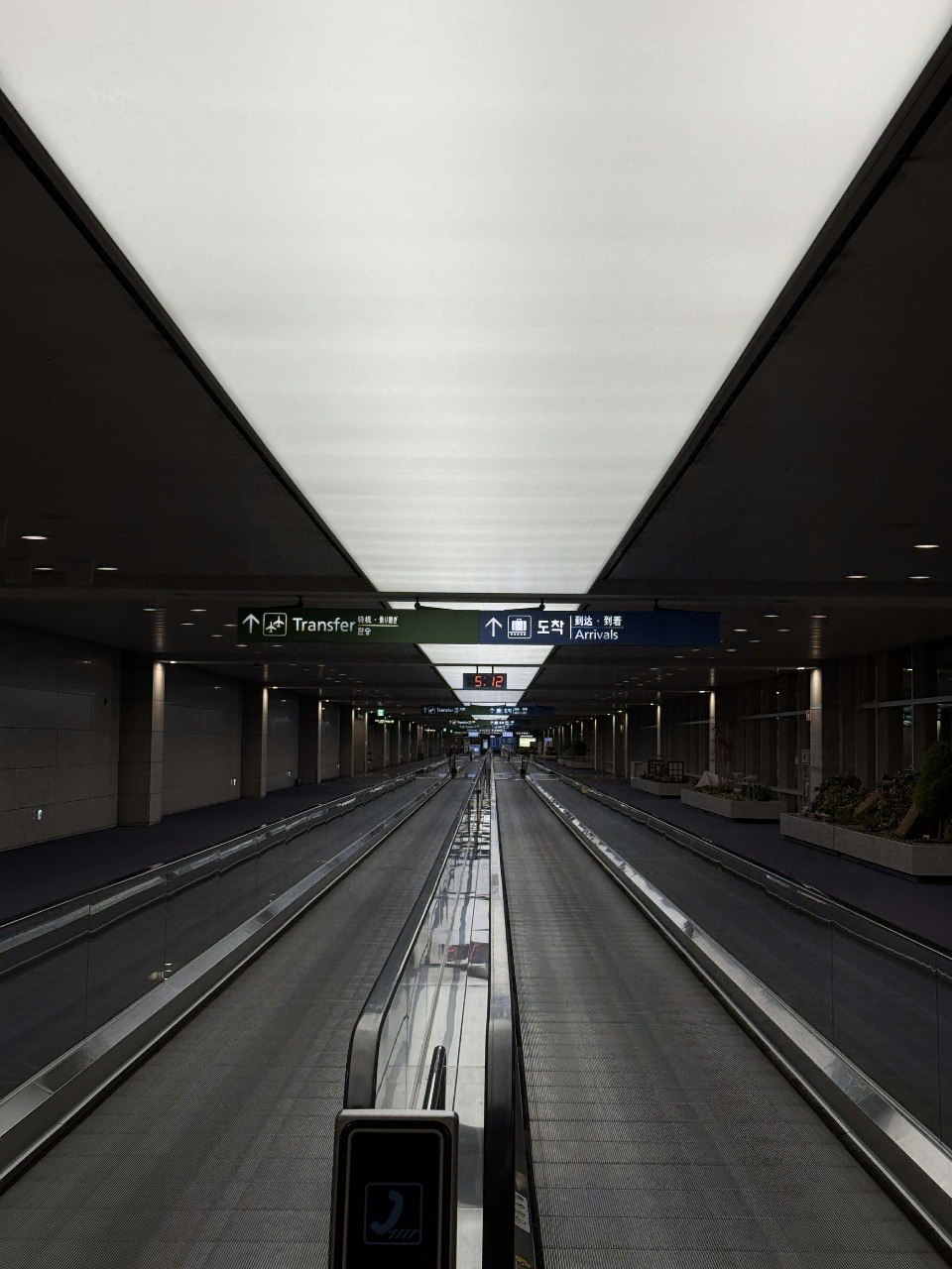 Cập nhật nóng từ khách Việt đi Hàn xem BTS: Sân bay mở làn quốc nội cho nhập cảnh siêu tốc, phải dùng thẻ VIP mới đặt được khách sạn- Ảnh 3.