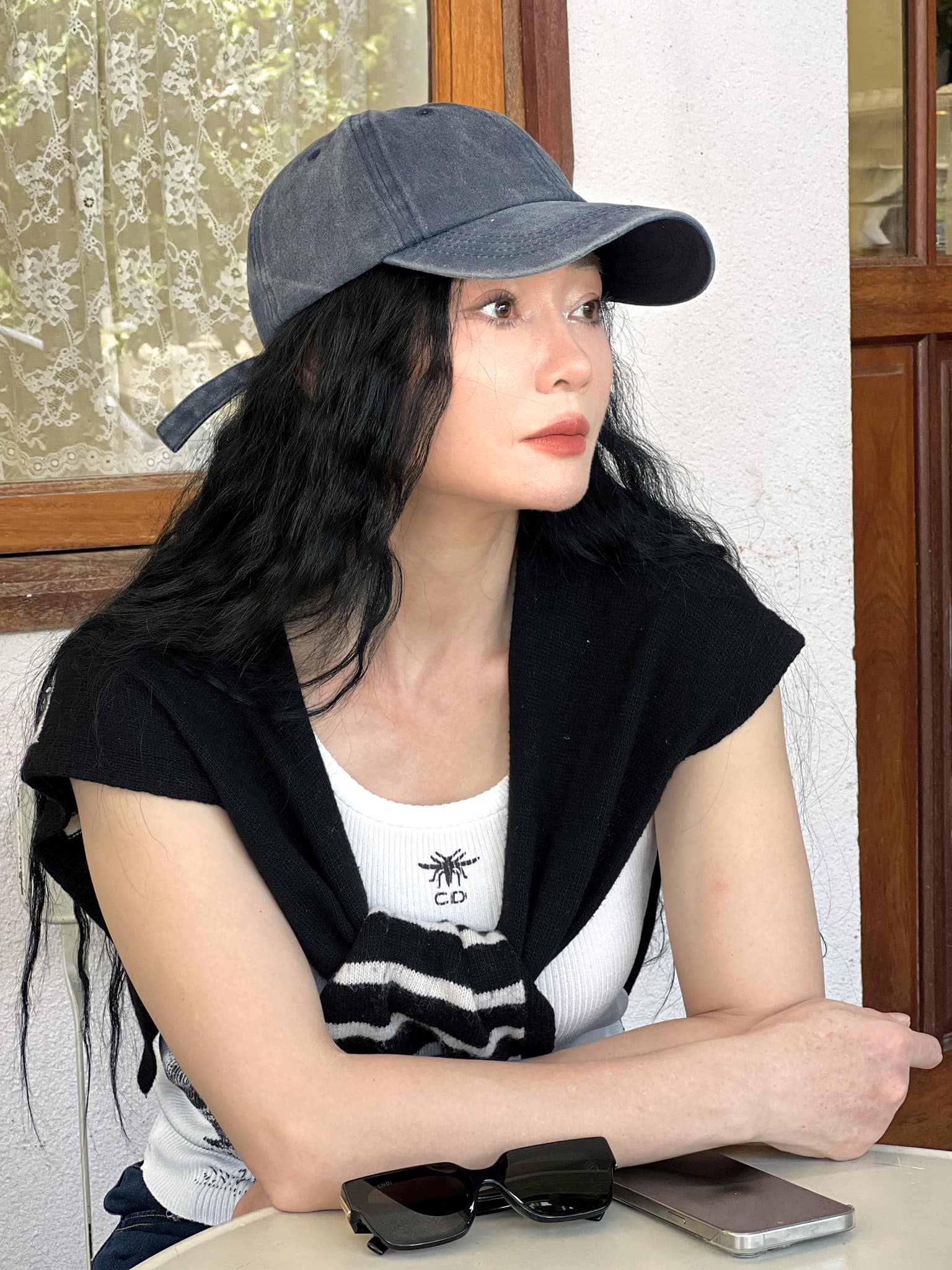 NSƯT là ngoại lệ của Vbiz: 49 tuổi vẫn trẻ đẹp không thể tả, body mướt mượt ăn đứt gái 18- Ảnh 5.