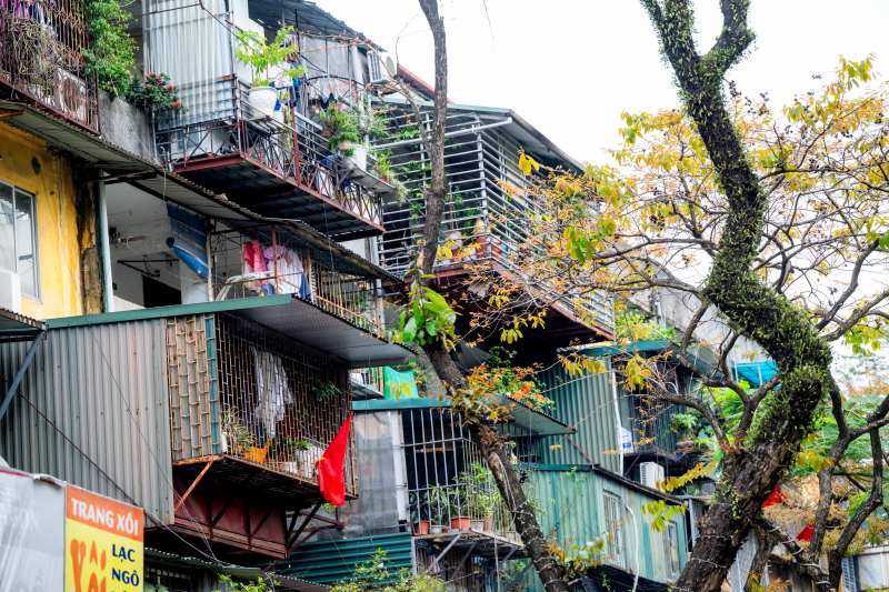Tận thấy căn nhà “tổ chim” treo lơ lửng bên hông khu tập thể cũ tại Hà Nội: Tận thấy căn nhà “tổ chim” treo lơ lửng bên hông khu tập thể cũ tại Hà Nội: