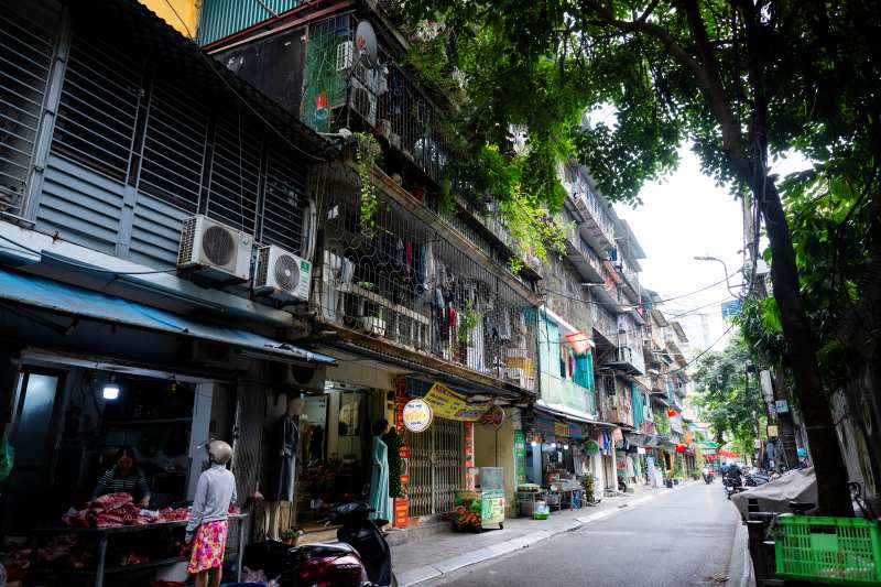 Tận thấy căn nhà “tổ chim” treo lơ lửng bên hông khu tập thể cũ tại Hà Nội: Tận thấy căn nhà “tổ chim” treo lơ lửng bên hông khu tập thể cũ tại Hà Nội: