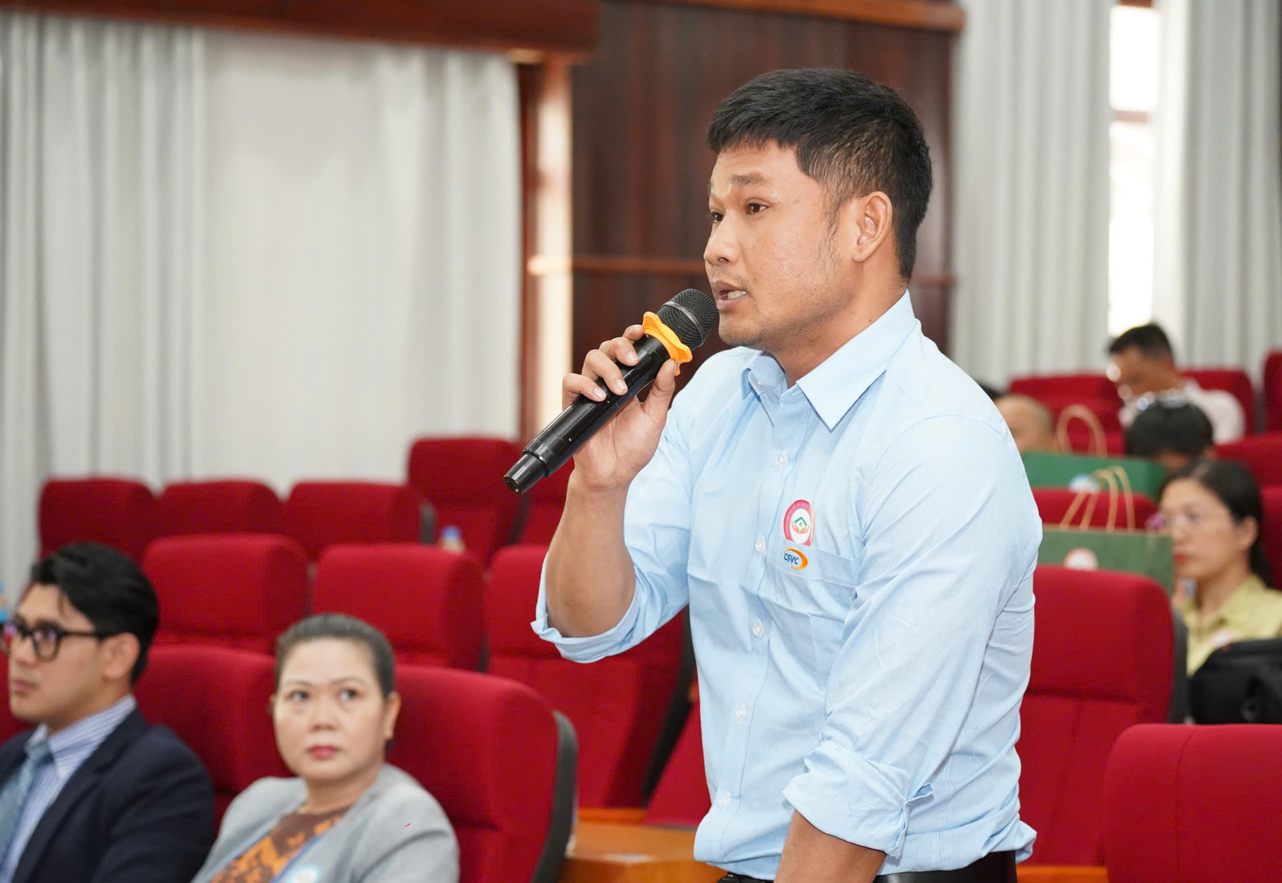 Tặng 5 nền đất cho công nhân có những câu chuyện truyền cảm hứng 4 Tặng 5 nền đất cho công nhân có những câu chuyện truyền cảm hứng - Ảnh 4.