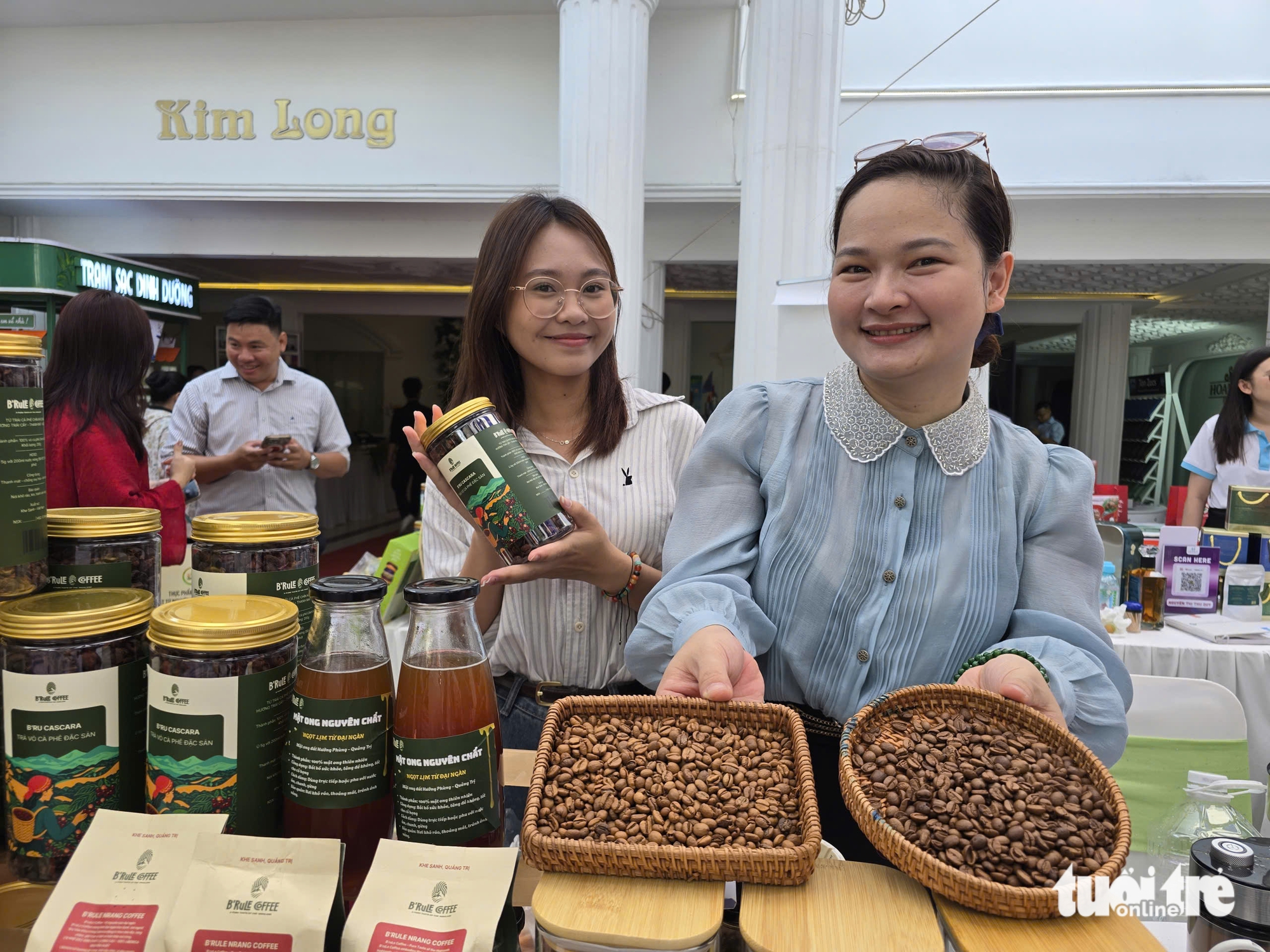 Quảng Trị 'trải thảm đỏ' hút đầu tư: Cam kết cơ chế một cửa, mở lối cho 4 trụ cột bứt phá 3 Quảng Trị 'trải thảm đỏ' hút đầu tư: Cam kết cơ chế một cửa, mở lối cho 4 trụ cột bứt phá - Ảnh 4.