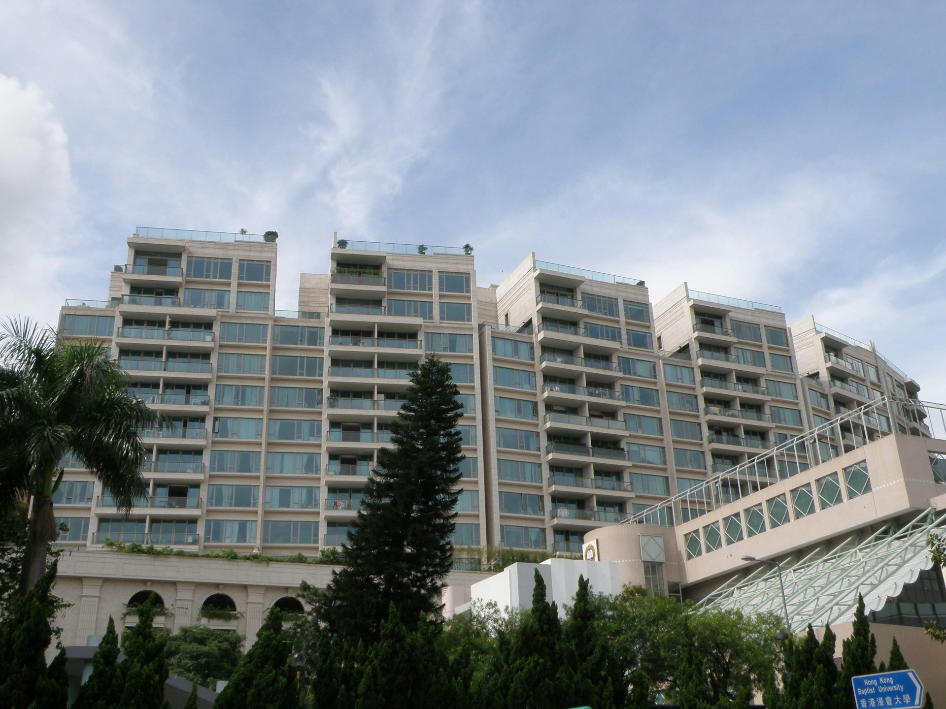 Phát hiện 1 Á hậu bán penthouse lỗ nửa giá, chính thức kết thúc với người tình hơn 26 tuổi- Ảnh 2.