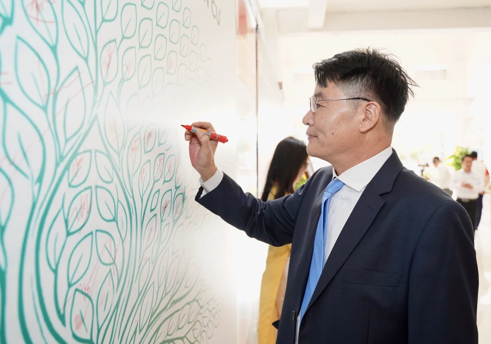 An cư cùng người lao động (25).JPG