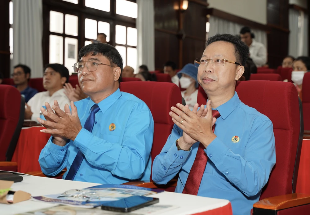 An cư cùng người lao động (41).JPG