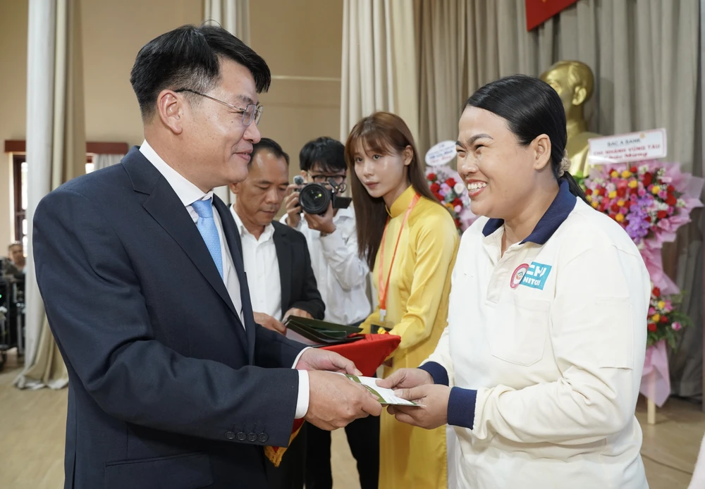 An cư cùng người lao động (16).JPG