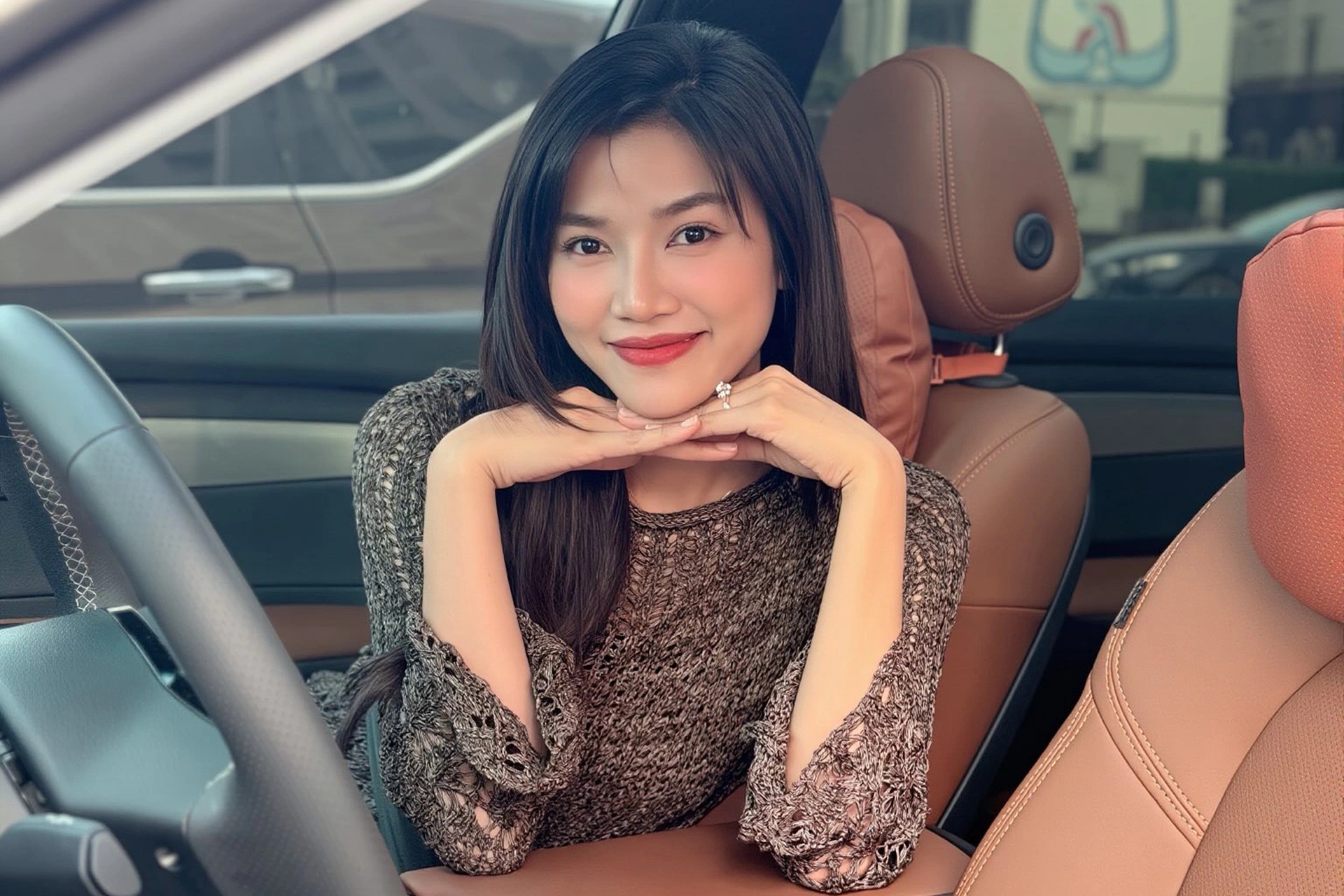 “Cô gái làng chài” Anh Đào: Đời thường xinh đẹp, đi dép mẹ chồng đóng phim - 7