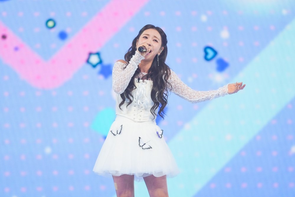 Ca sĩ số khổ nhất showbiz đổi đời: 16 năm thực tập chỉ hát hội chợ, nay nổi tiếng cả nước yêu mến- Ảnh 3.