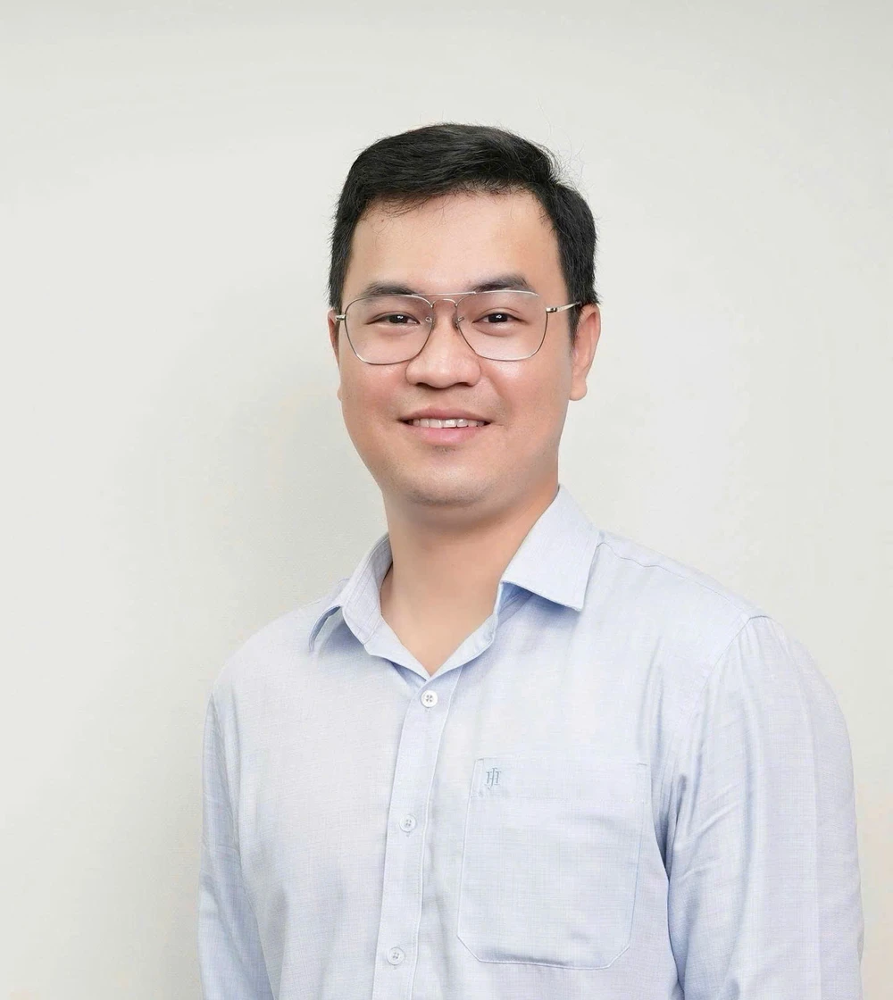 Thạc sĩ Lê Bá Đức LE BA DUC.jpeg