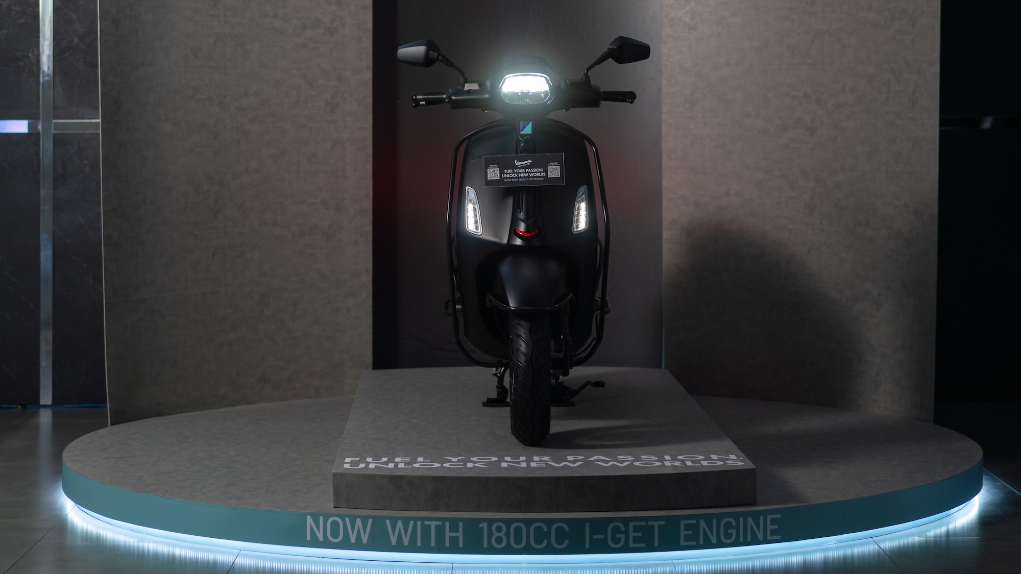 Vespa Sprint và Primavera lần đầu trang bị động cơ 180cc ở Đông Nam Á, giá không đổi 3 Vespa - Ảnh 3.