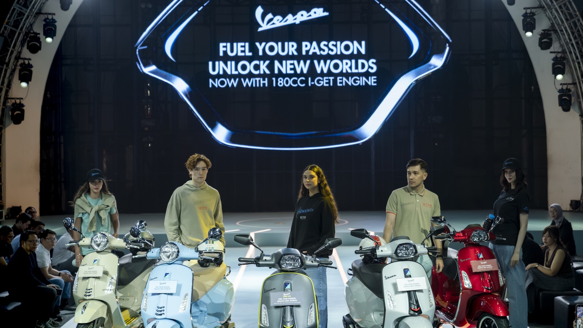 Vespa Sprint và Primavera lần đầu trang bị động cơ 180cc ở Đông Nam Á, giá không đổi 7 Vespa - Ảnh 7.