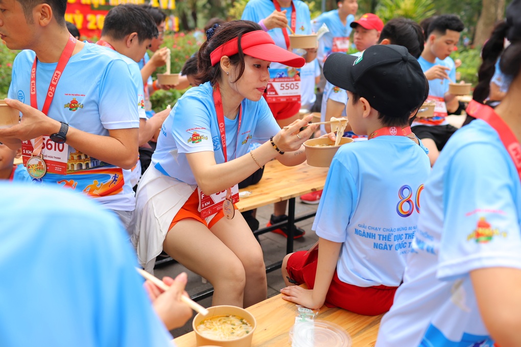 Dấu ấn Phở Đệ Nhất tại giải chạy 80 năm ngành thể dục thể thao - 3