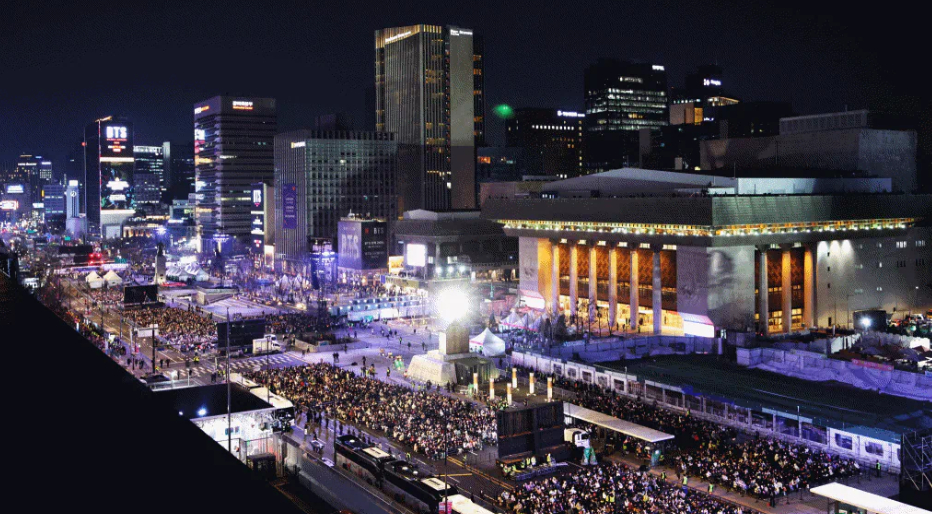 Cảnh tượng chưa từng thấy ở 