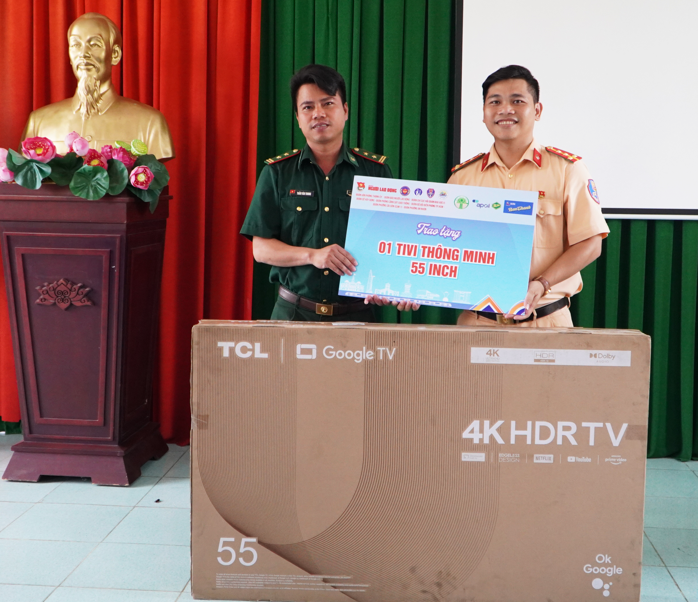 Tuổi trẻ hướng về biển đảo bằng sức mạnh kết nối, tinh thần trách nhiệm 6 Tuổi trẻ hướng về biển đảo bằng sức mạnh kết nối, tinh thần trách nhiệm - Ảnh 9.