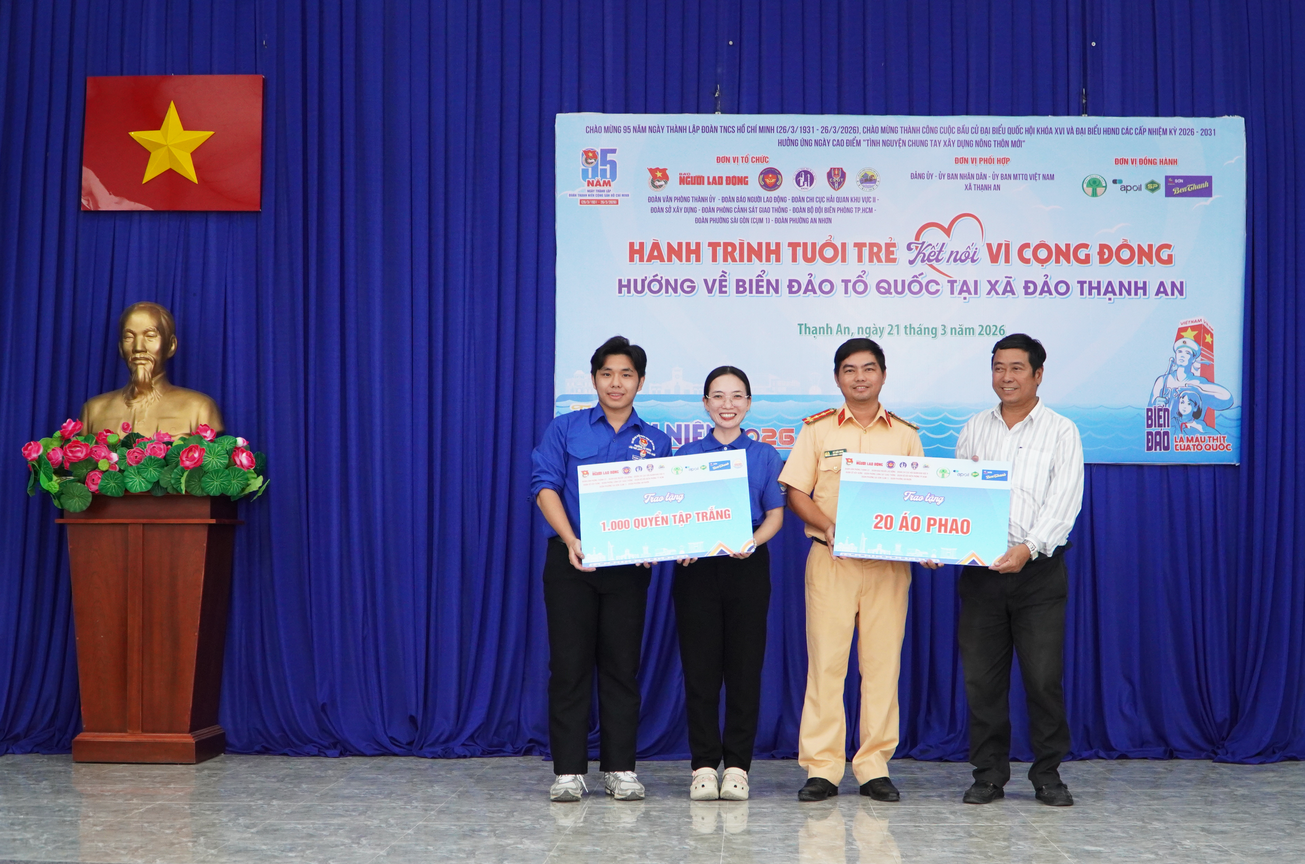 Tuổi trẻ hướng về biển đảo bằng sức mạnh kết nối, tinh thần trách nhiệm 8 Tuổi trẻ hướng về biển đảo bằng sức mạnh kết nối, tinh thần trách nhiệm - Ảnh 14.