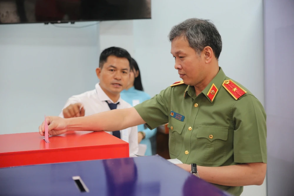 Thiếu tướng Tạ Văn Đẹp, Phó Giám đốc Công an TP.HCM. ta-van-dep-[ham-hai.jpg