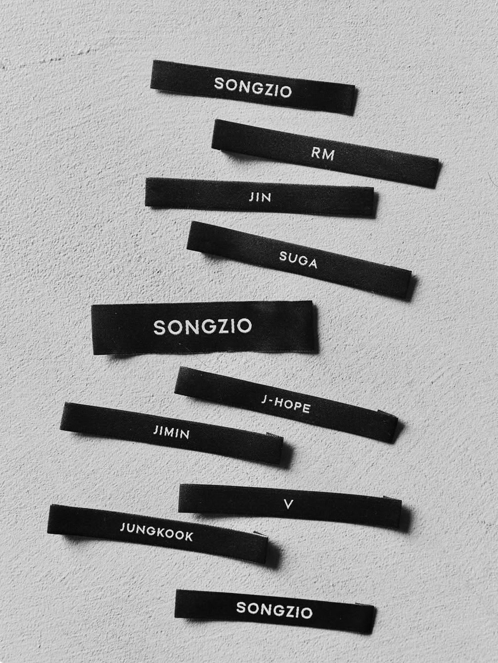 1774104703 417 BTS dai ca the gioi 7 dien mao cuc pham