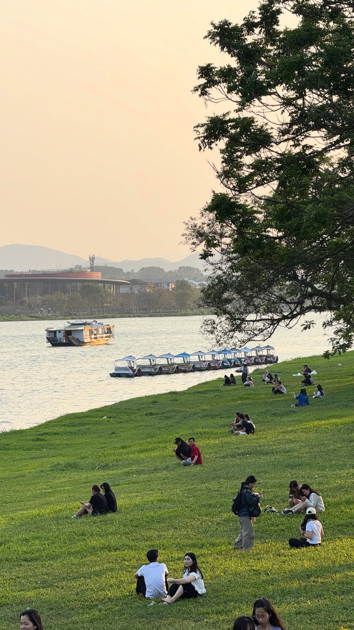 1 tỉnh Việt Nam lọt Top 6 điểm đến lãng mạn nhất hành tinh, ĐANG chính thức bước vào mùa đẹp nhất năm- Ảnh 8. 1 tỉnh Việt Nam lọt Top 6 điểm đến lãng mạn nhất hành tinh, ĐANG chính thức bước vào mùa đẹp nhất năm- Ảnh 8.