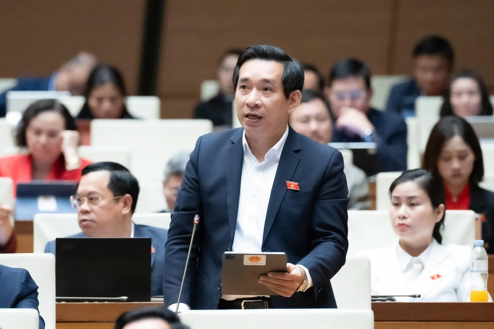 Ông Nguyễn Văn Cảnh, Giám đốc Khu du lịch Cửa Biển, Phó Giám đốc Công ty TNHH Dịch vụ du lịch Quốc Thắng, Chủ tịch Hội đồng thành viên Công ty TNHH Phú Hiệp. Ảnh: QH nguyen-van-canh.jpg