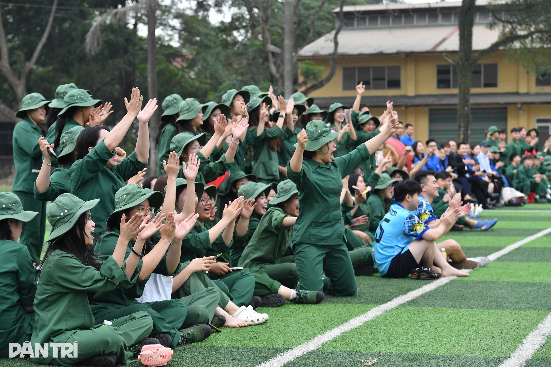 Giao hữu bóng đá kỷ niệm 95 năm Ngày thành lập Đoàn TNCS Hồ Chí Minh - 6