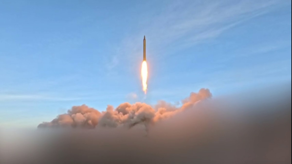 Năng lực tên lửa của Iran làm đau đầu Mỹ và Israel 2 Iran - Ảnh 2.