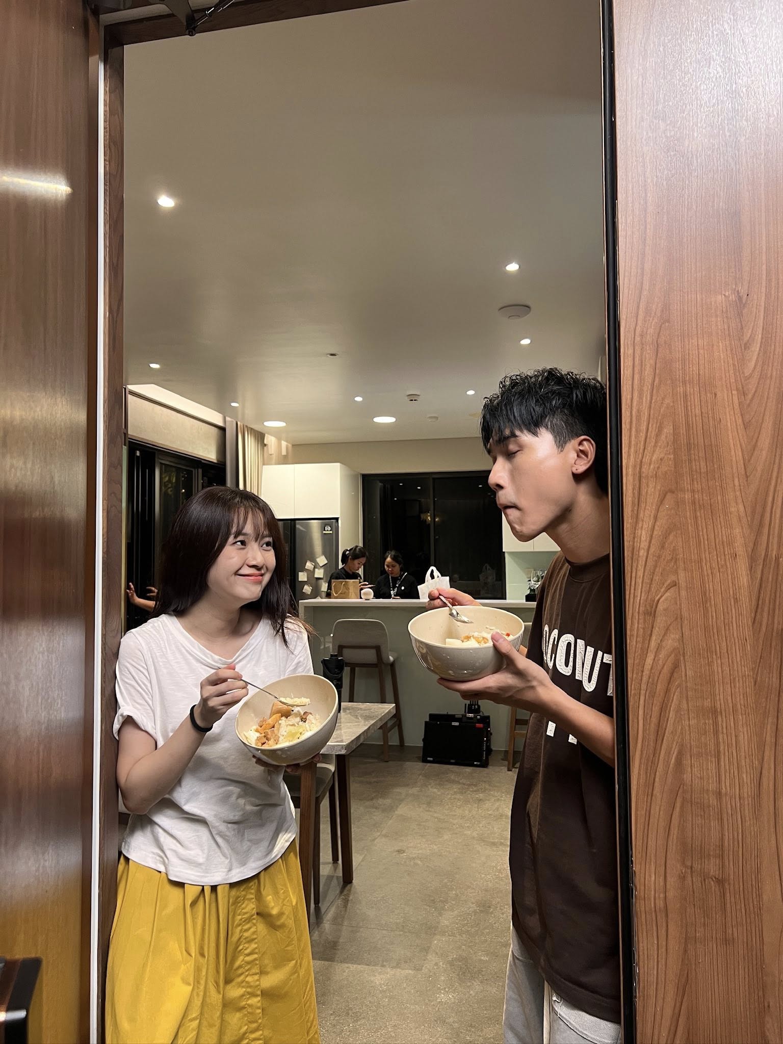 Bị tóm dính cảnh ôm eo giữa sự kiện, nay cặp sao Việt quyết định công khai?- Ảnh 4.