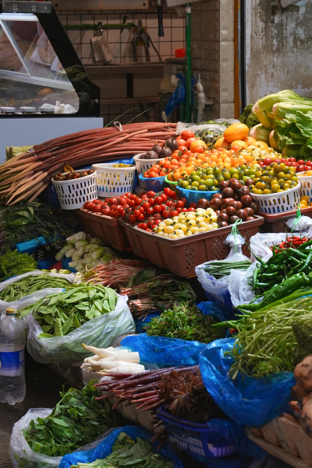 Đi chợ nông sản đâu chỉ mua rau, ấy là cuộc 