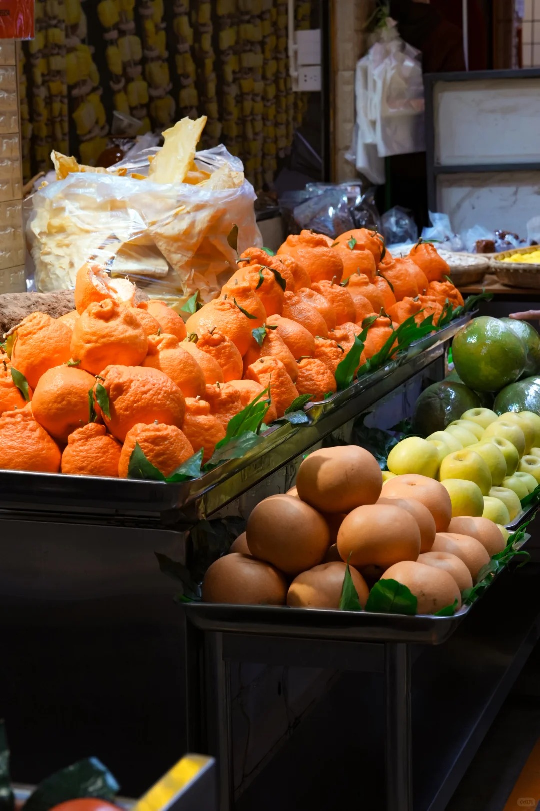 Đi chợ nông sản đâu chỉ mua rau, ấy là cuộc 