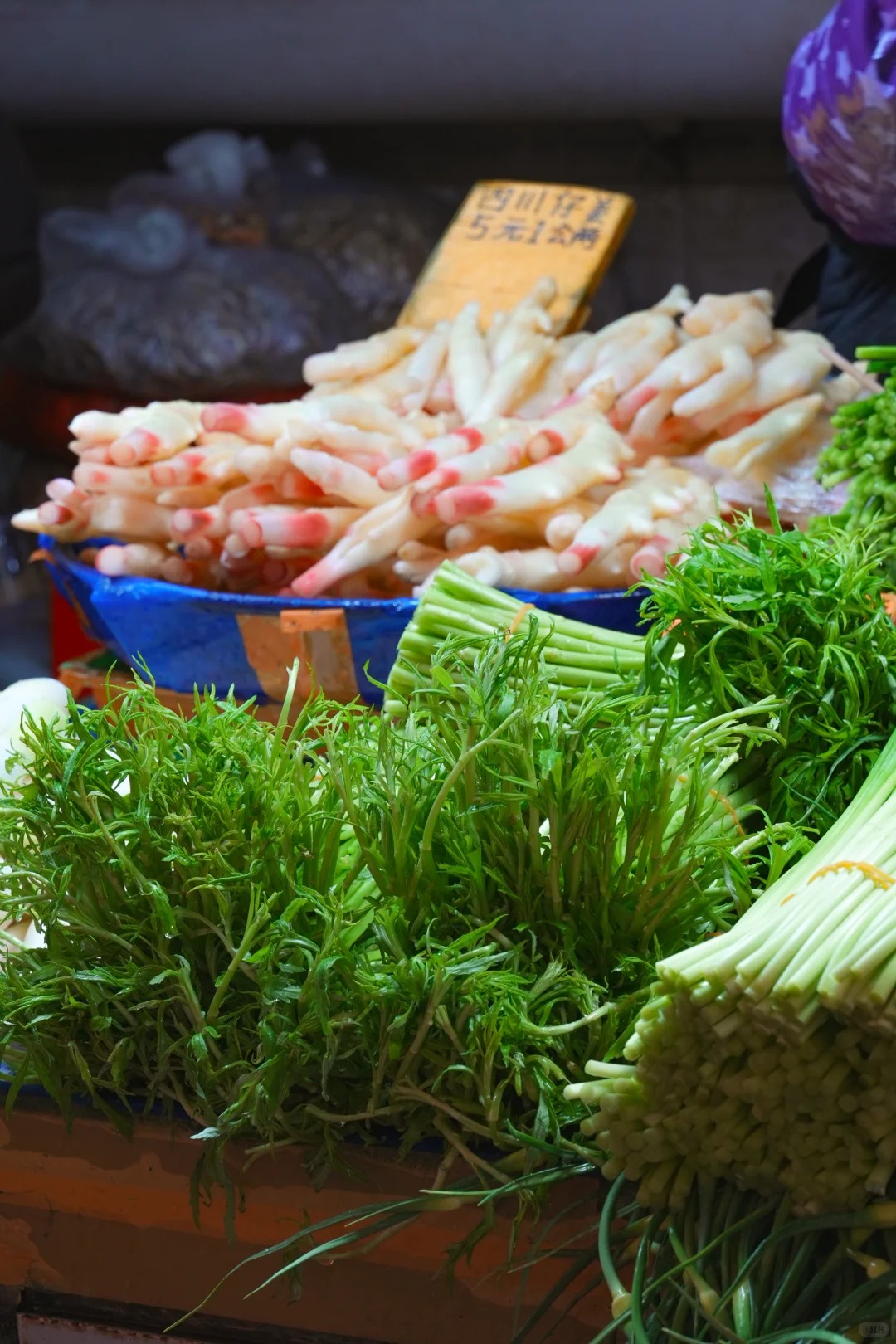 Đi chợ nông sản đâu chỉ mua rau, ấy là cuộc 