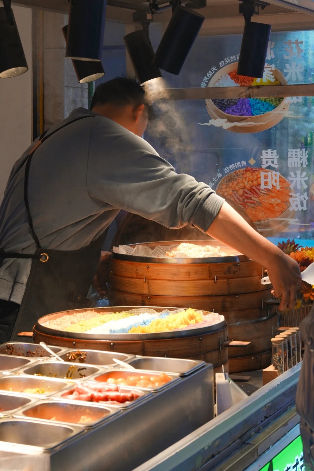 Đi chợ nông sản đâu chỉ mua rau, ấy là cuộc 