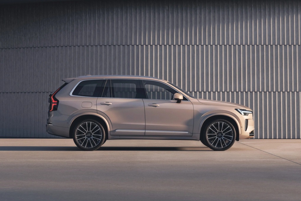 Volvo XC90 phiên bản nâng cấp ra mắt khách Việt, giá 3,289 tỷ đồng - 2