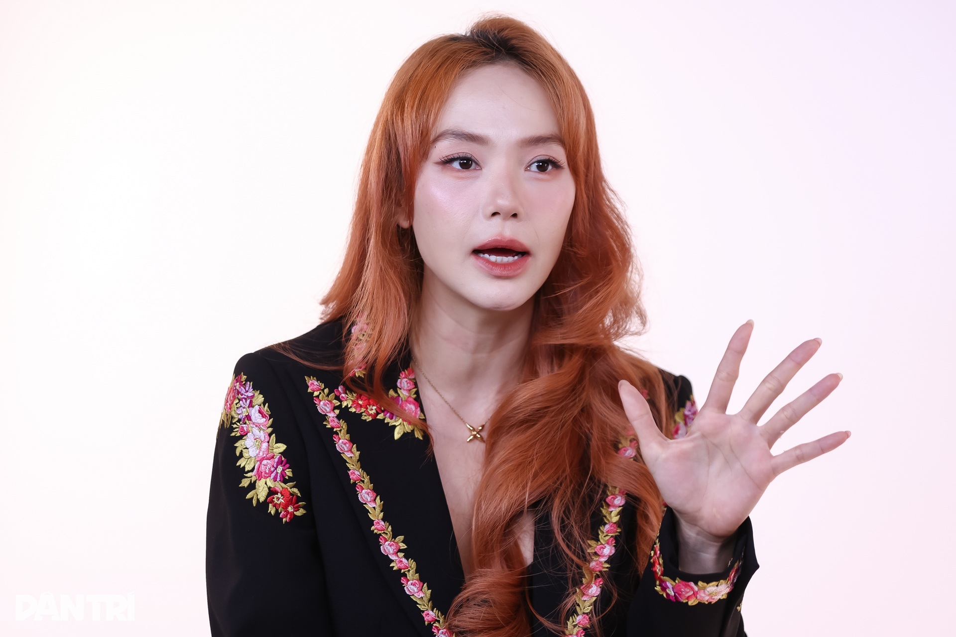 Minh Hằng: Nhan sắc U40 gây chú ý, quy tắc giữ hôn nhân với chồng đại gia - 7 Minh Hằng: Nhan sắc U40 gây chú ý, quy tắc giữ hôn nhân với chồng đại gia - 7