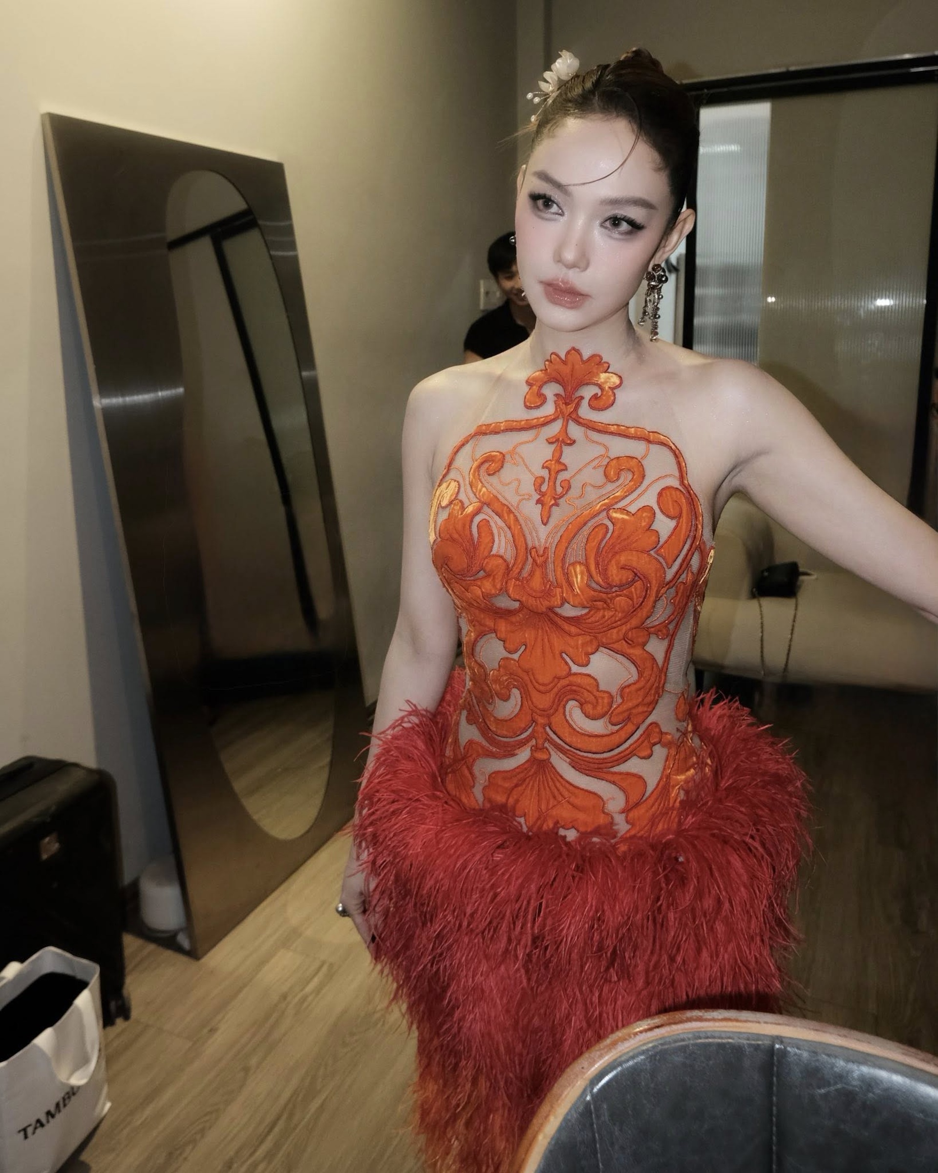 Minh Hằng: Nhan sắc U40 gây chú ý, quy tắc giữ hôn nhân với chồng đại gia - 9 Minh Hằng: Nhan sắc U40 gây chú ý, quy tắc giữ hôn nhân với chồng đại gia - 9