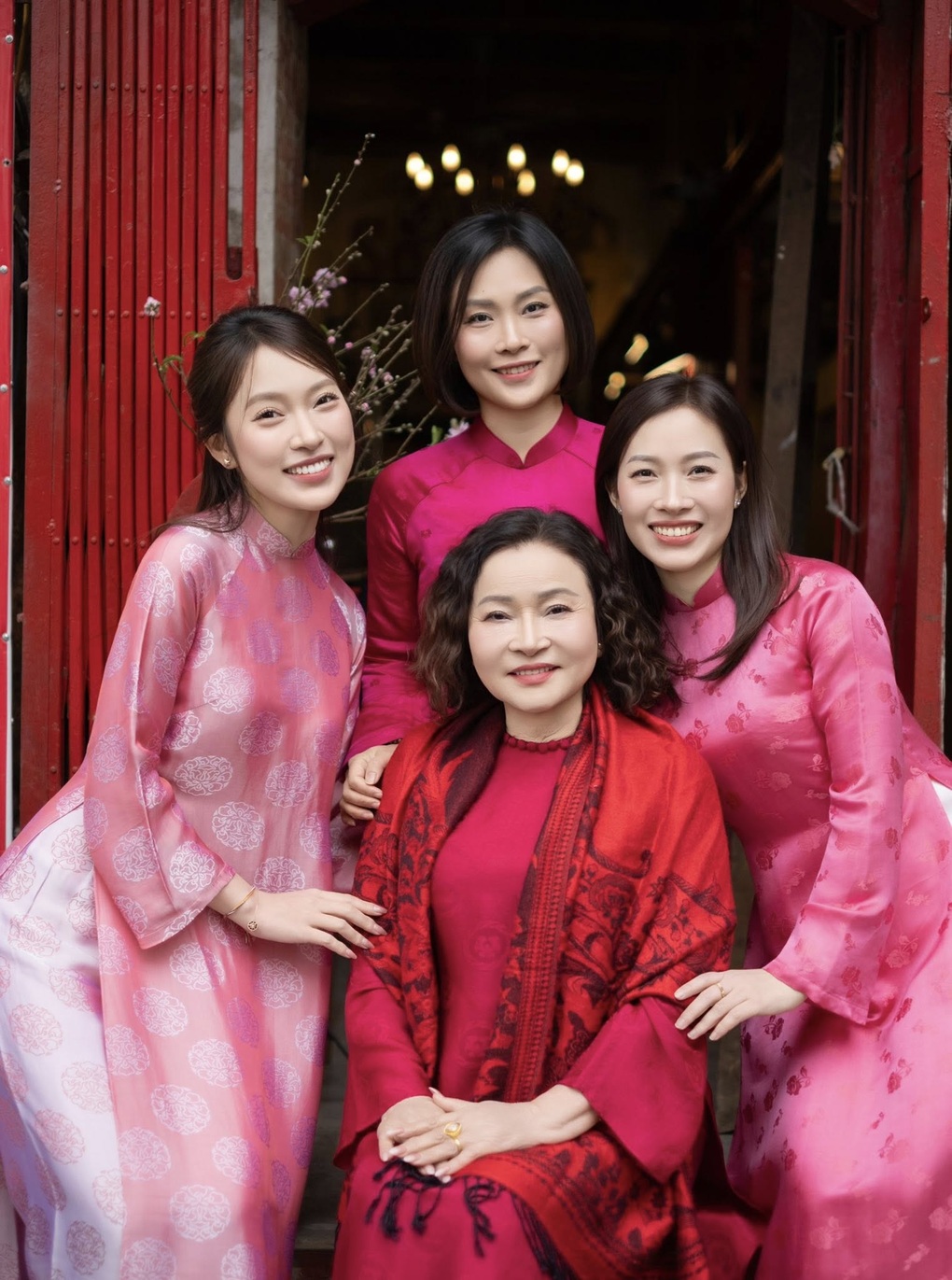 MC Khánh Vy khẳng định đang độc thân, tự chủ tài chính ở tuổi 27 - 3