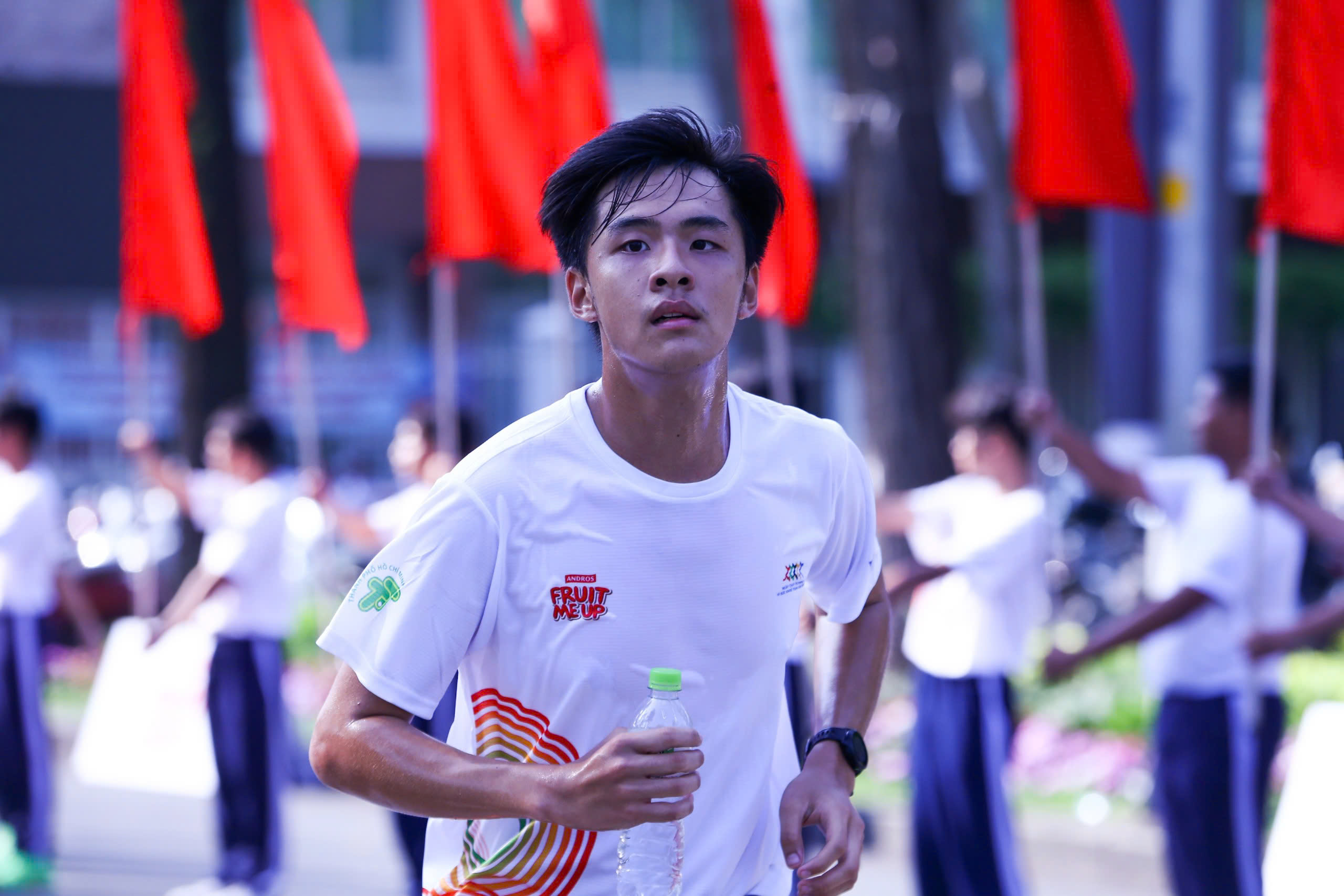 Sôi động Ngày chạy Olympic "Vì sức khỏe toàn dân 10 Sôi động Ngày chạy Olympic