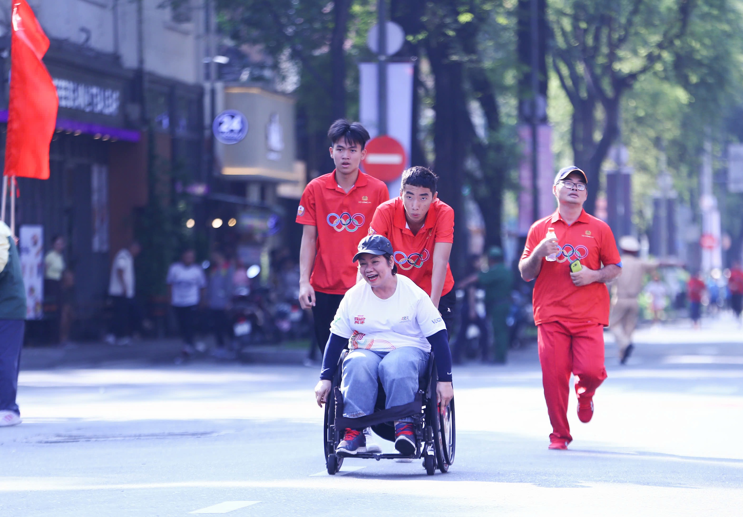 Sôi nổi Ngày chạy Olympic 2026, thu hút hơn triệu người tham gia trên toàn quốc- Ảnh 4. Sôi nổi Ngày chạy Olympic 2026, thu hút hơn triệu người tham gia trên toàn quốc- Ảnh 4.