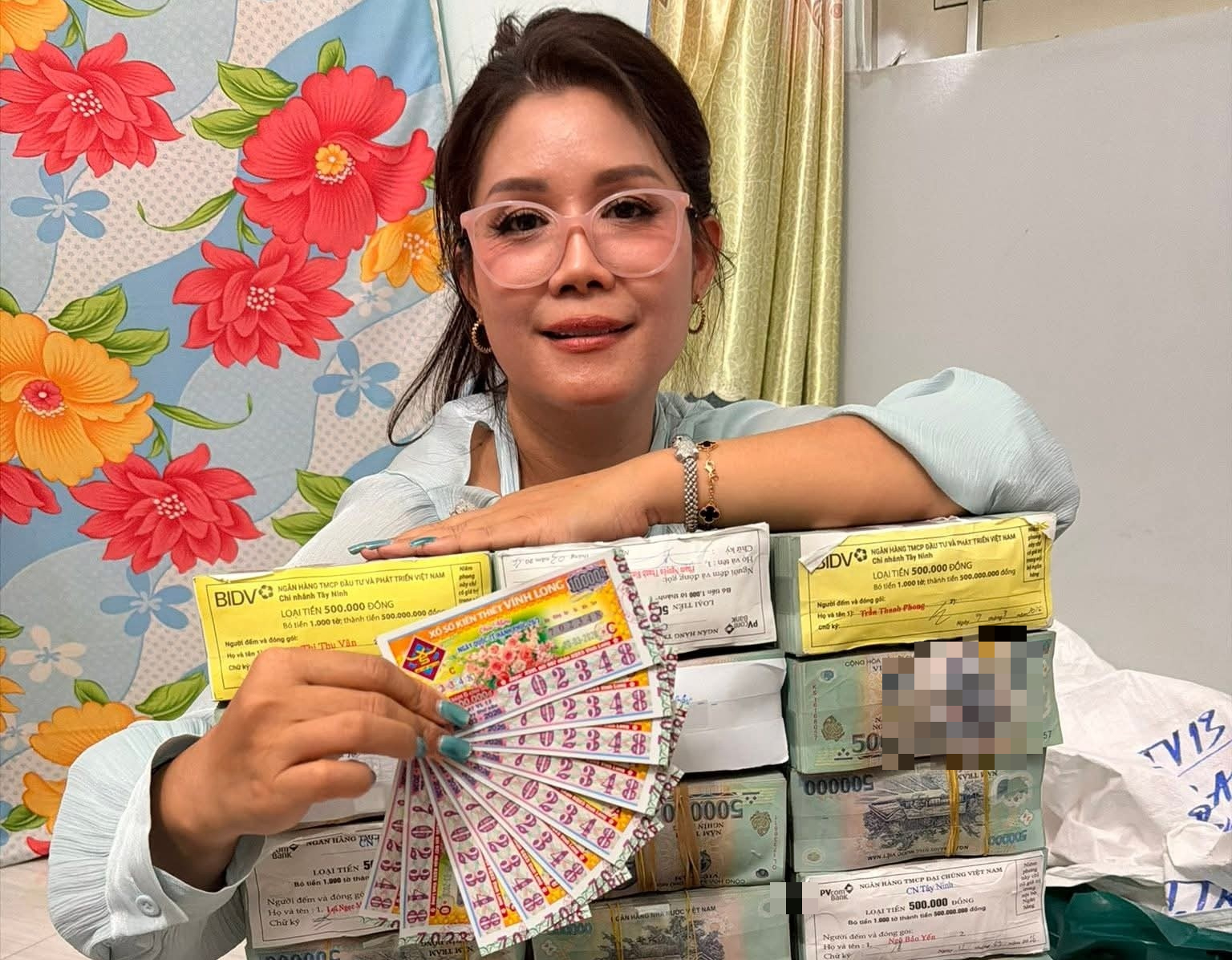 3 giải độc đắc của xổ số miền Nam đang gây bất ngờ với nhiều người 3 3 giải độc đắc của xổ số miền Nam đang gây bất ngờ với nhiều người - Ảnh 3.