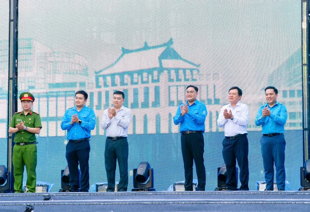 Ban tổ chức phát động hành trình “Tôi yêu Tổ quốc tôi” năm 2026. Ảnh: BTC cuộc thi ảnh (55).jpg